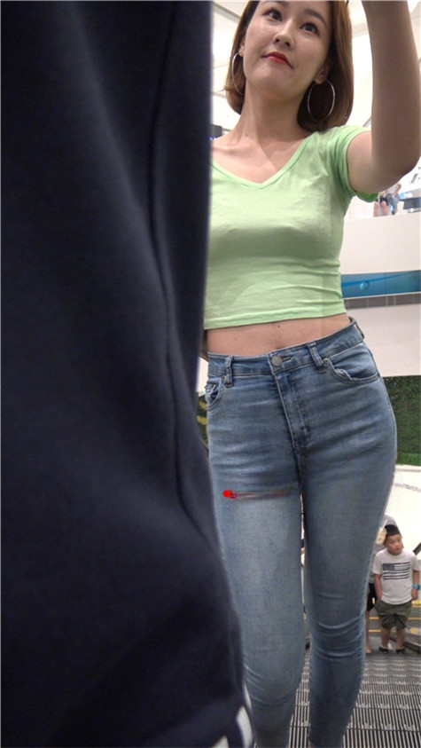 6043dv2ik01ypb5.jpg