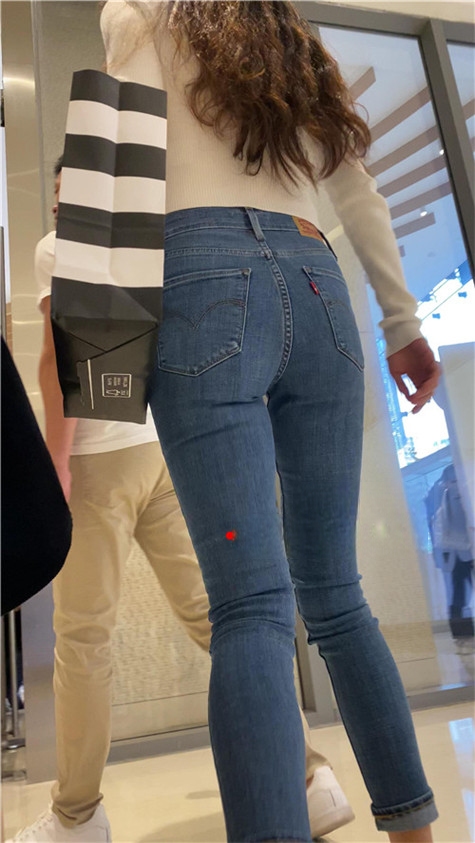 598332ih2ra4uik.jpg