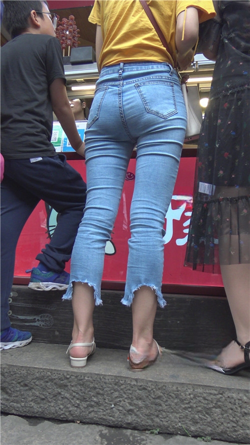 10597enscyl3vcvr.jpg