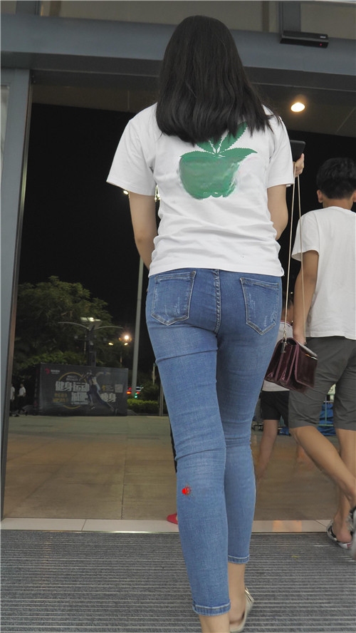 10537qw2a5ushy4f.jpg