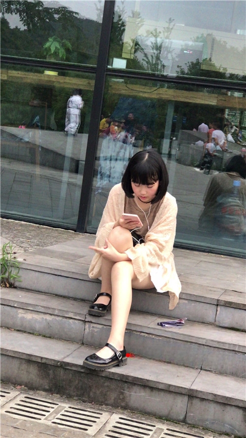 1106701wur5r0goj.jpg