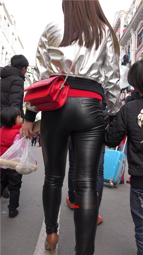 11065qe4tibhrr05.jpg