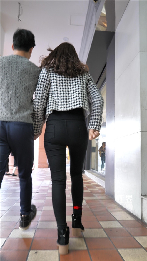 10808nxsmbugfbey.jpg