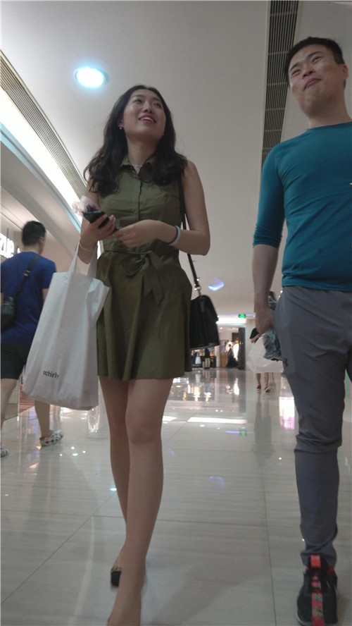 10513om2jty2qwmj.jpg