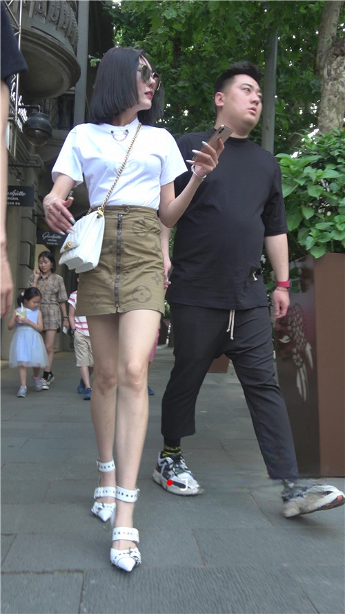 10506afgfdjd4vy4.jpg