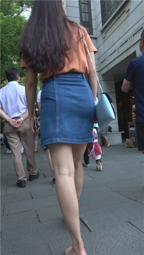 105042s03ae0p2hy.jpg