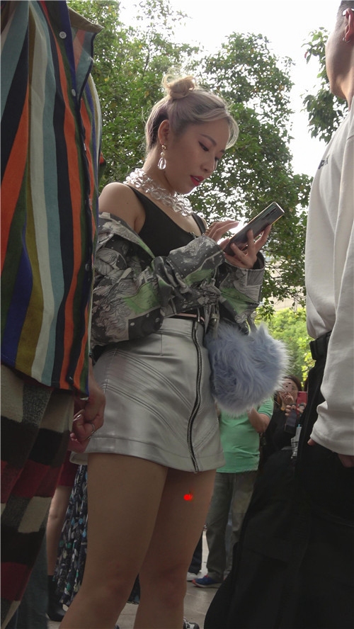 10483r001px0sbxj.jpg
