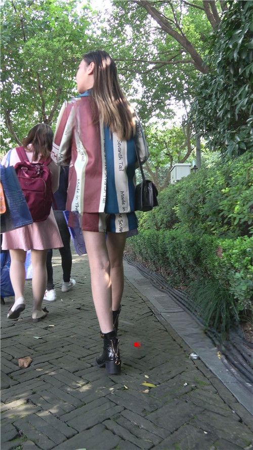 10482qxuy5bqpbph.jpg