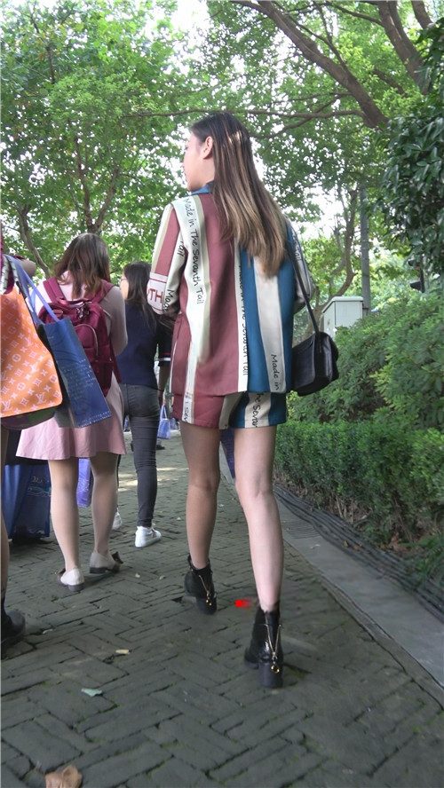 10482cxl01uprroi.jpg