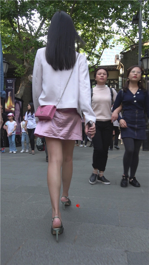 10415n55tyo33ytl.jpg