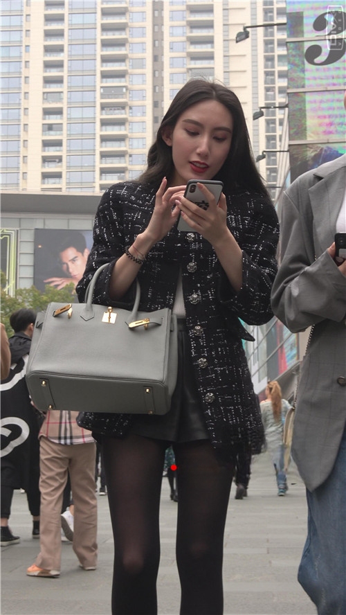 10057bkxbo1efkxn.jpg