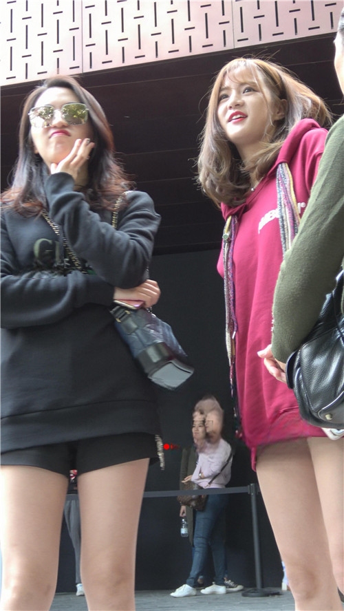 9970cfrartf5e2i.jpg