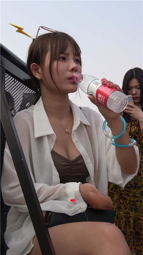 9875320s2pmtg5a.jpg