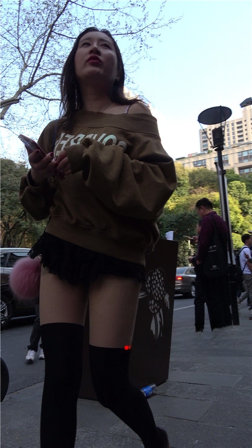 9839crwlfuoywz0.jpg