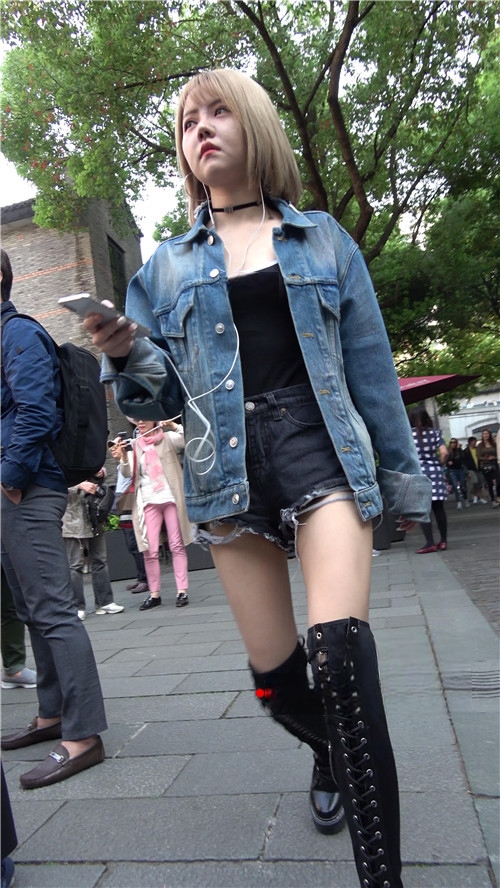98284jm0mhf3bs1.jpg