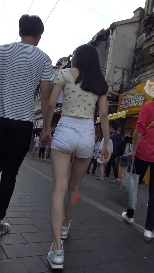 8262xu4y3blfh55.jpg