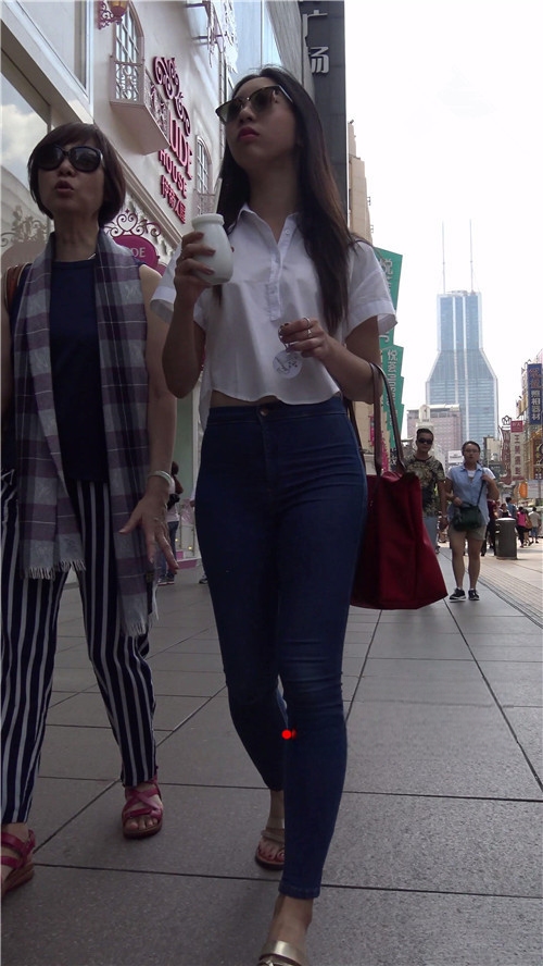 82555rs2eoiztfu.jpg