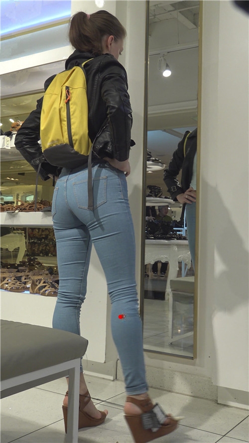 8169vxzreunrcyk.jpg