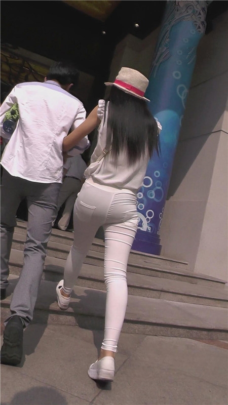 1170gemn3mkqxeb.jpg