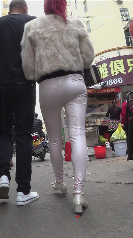 740mvwmzm13a5g.jpg