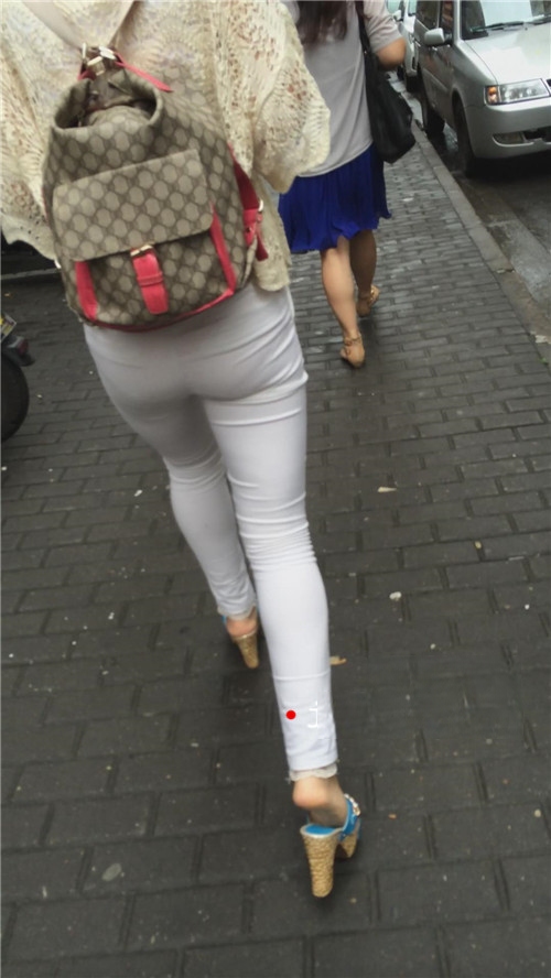 7824fqrq2dthqdb.jpg