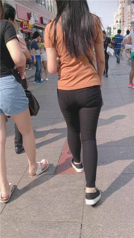 6814yduxttqvvu.jpg