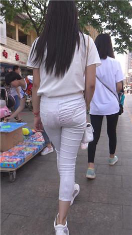 1556l3isxnefcpe.jpg