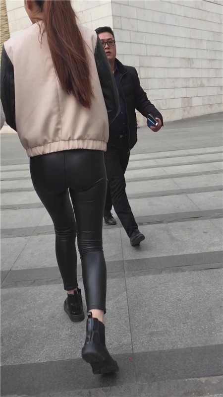 1538fnpjg0s324q.jpg