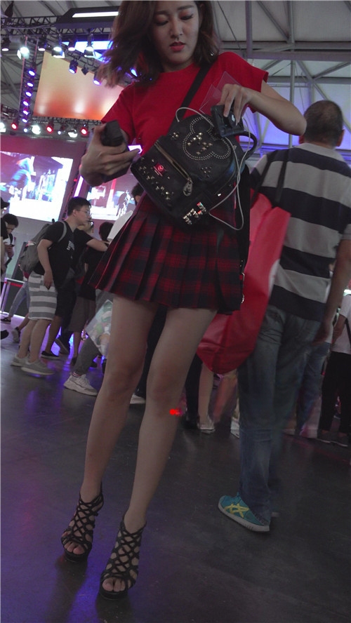 76393ej40ydzvpc.jpg