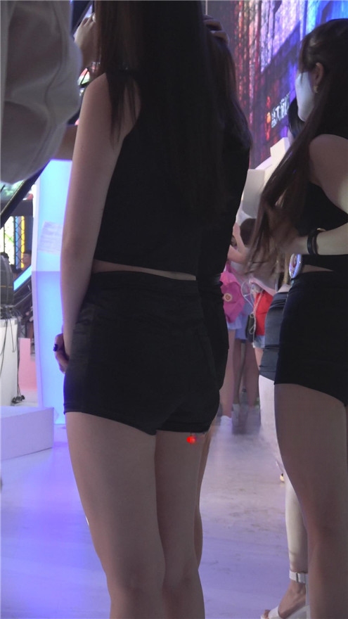 7356d0dzxkmrhnc.jpg