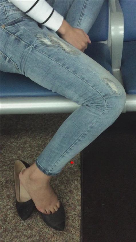 68530jh3urmplcf.jpg
