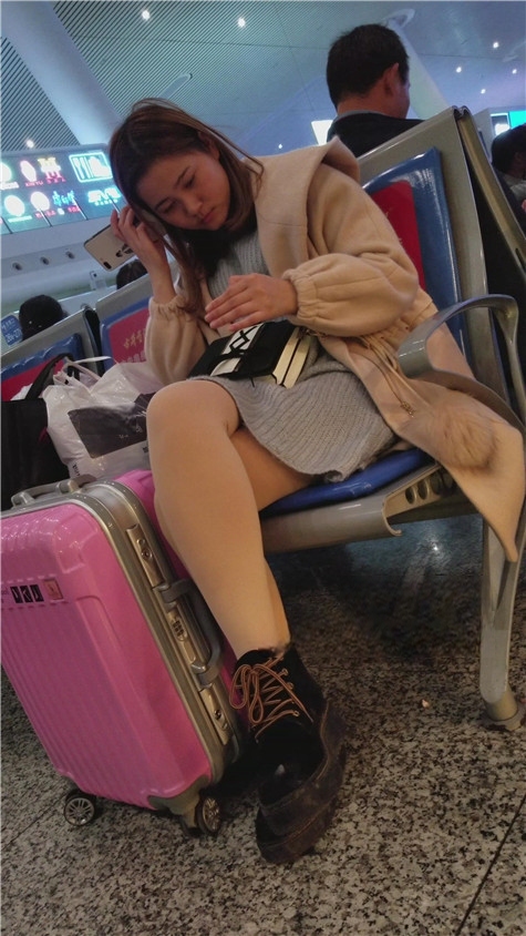 6846uypf33xaib5.jpg