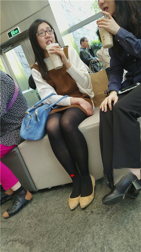 6790cmprsld5oge.jpg