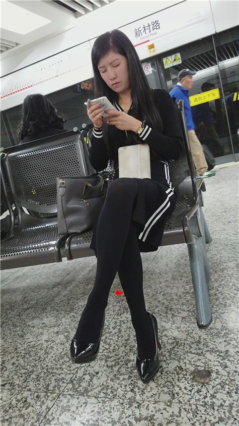 67854eowjcbmhwj.jpg