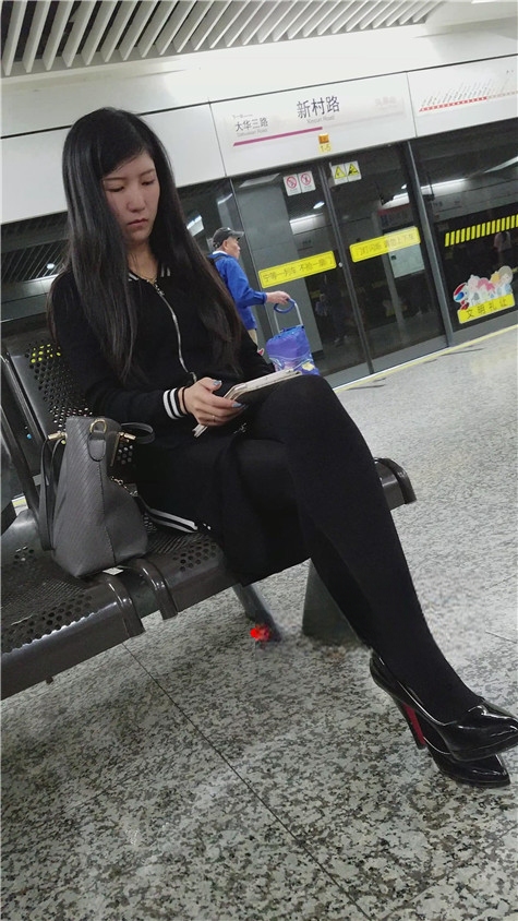 67852uxnfjgfniv.jpg