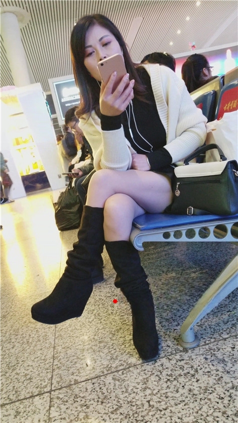 6736l4nabsli14u.jpg