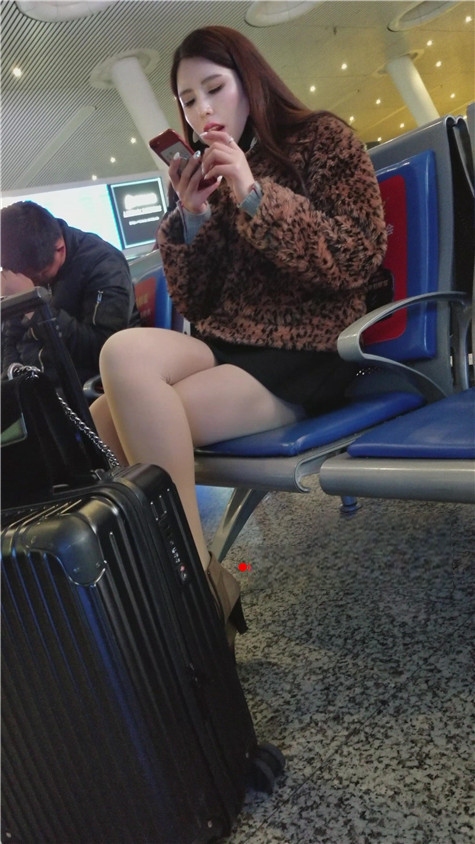 67224gbplyzzjda.jpg