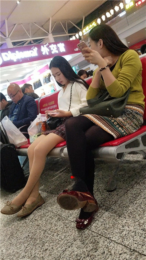 5779znt2acw5hh4.jpg
