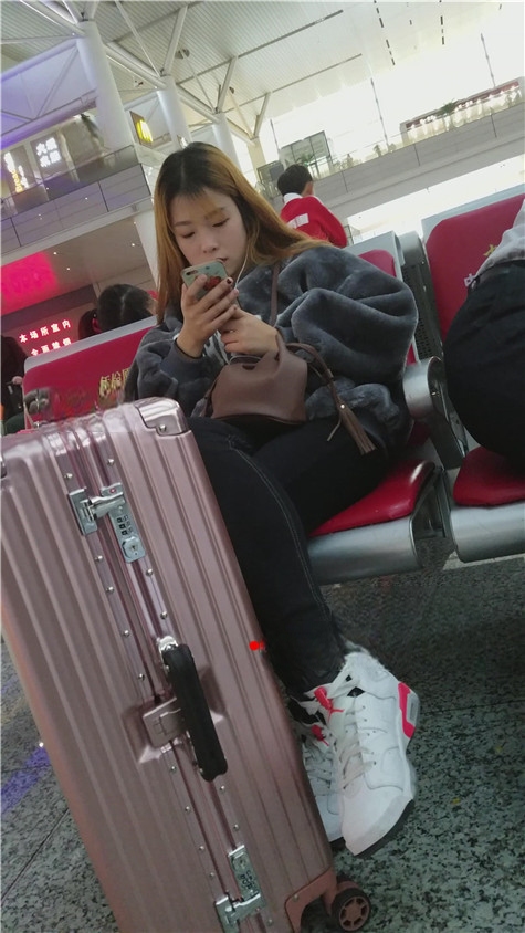 6608jh10b4jngjb.jpg