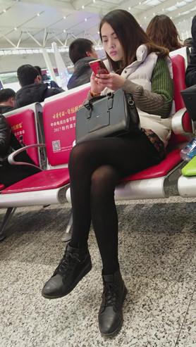 6599gaqhkio52e2.jpg