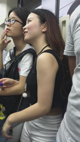 5885kh0m5hxqno4.jpg