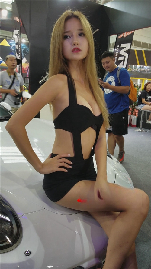9525dyjixjom5hp.jpg