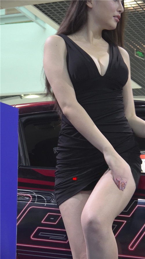 7697kj411rlwuvn.jpg