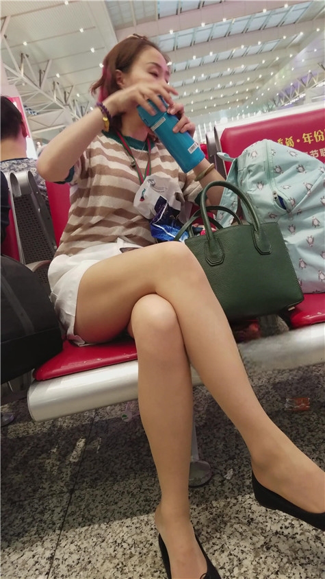 6713nb2usl2rndf.jpg