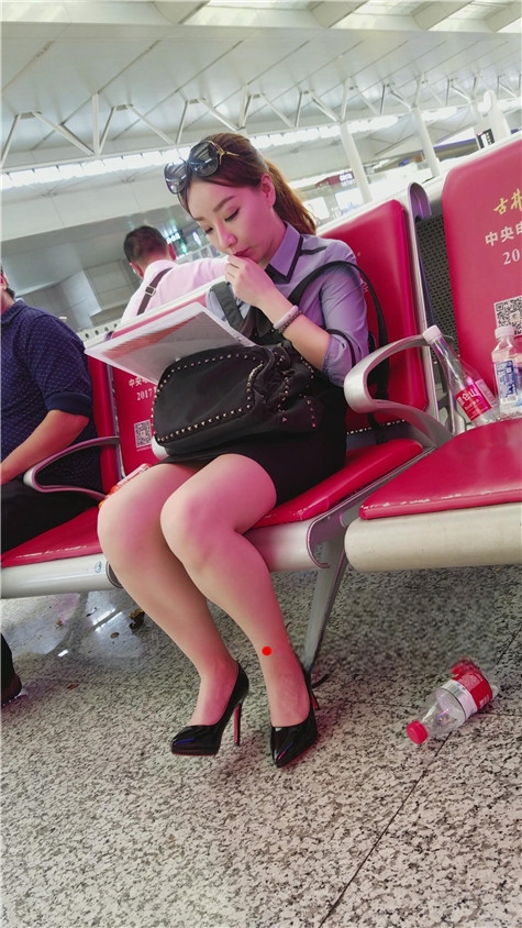 6681bwcemzkltyo.jpg
