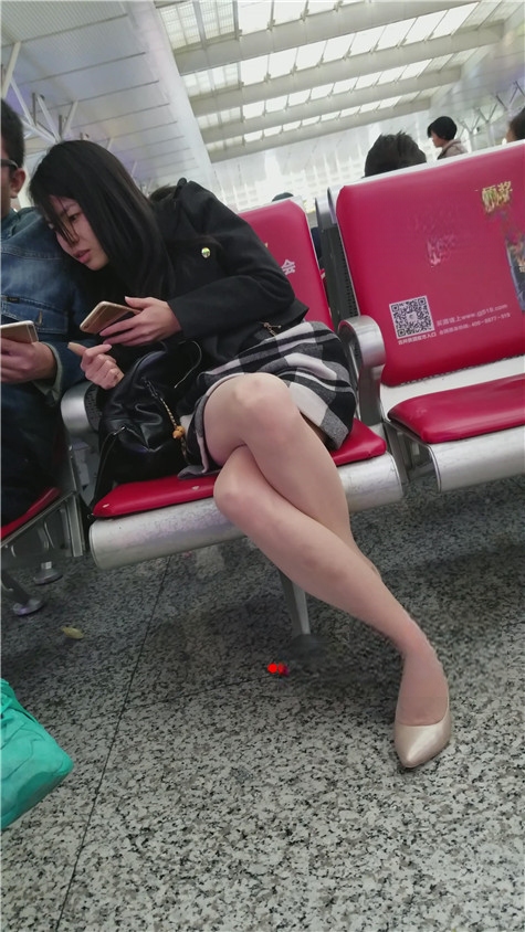 66731pgjafxbotk.jpg