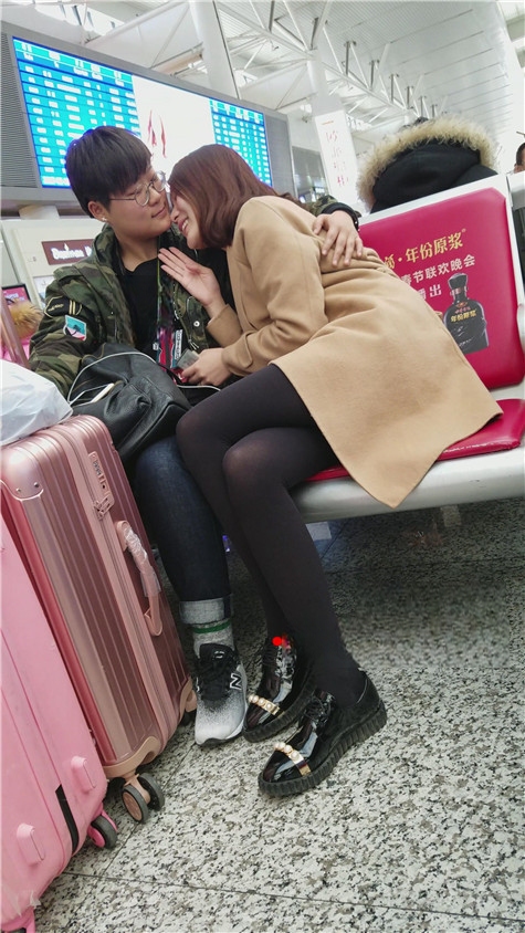 6641toqim3hcebn.jpg