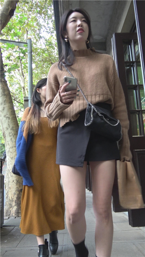 10239aczjy3t4jgc.jpg