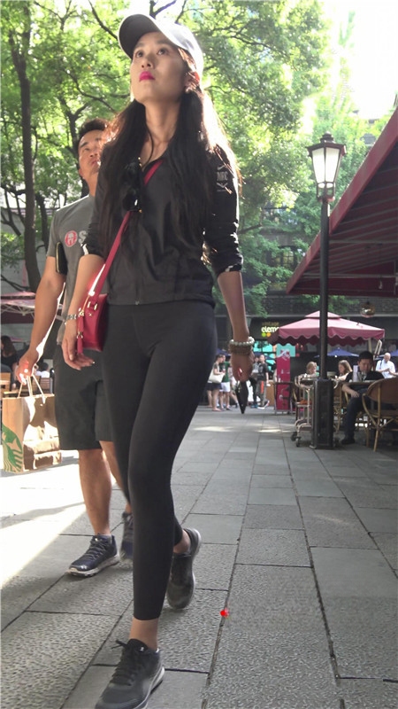 2668gftuazsd4wb.jpg