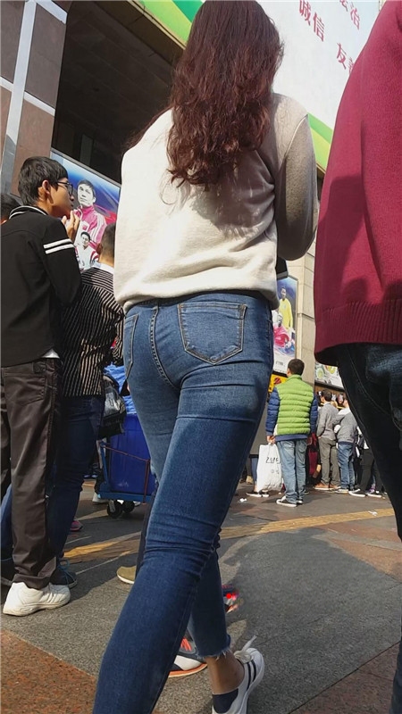 2252c4jt44atuan.jpg